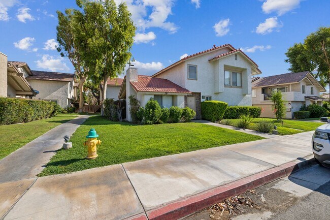 Building Photo - 74624 Driftwood Dr