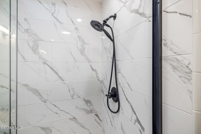 Building Photo - 1116 Nottingwood Cir