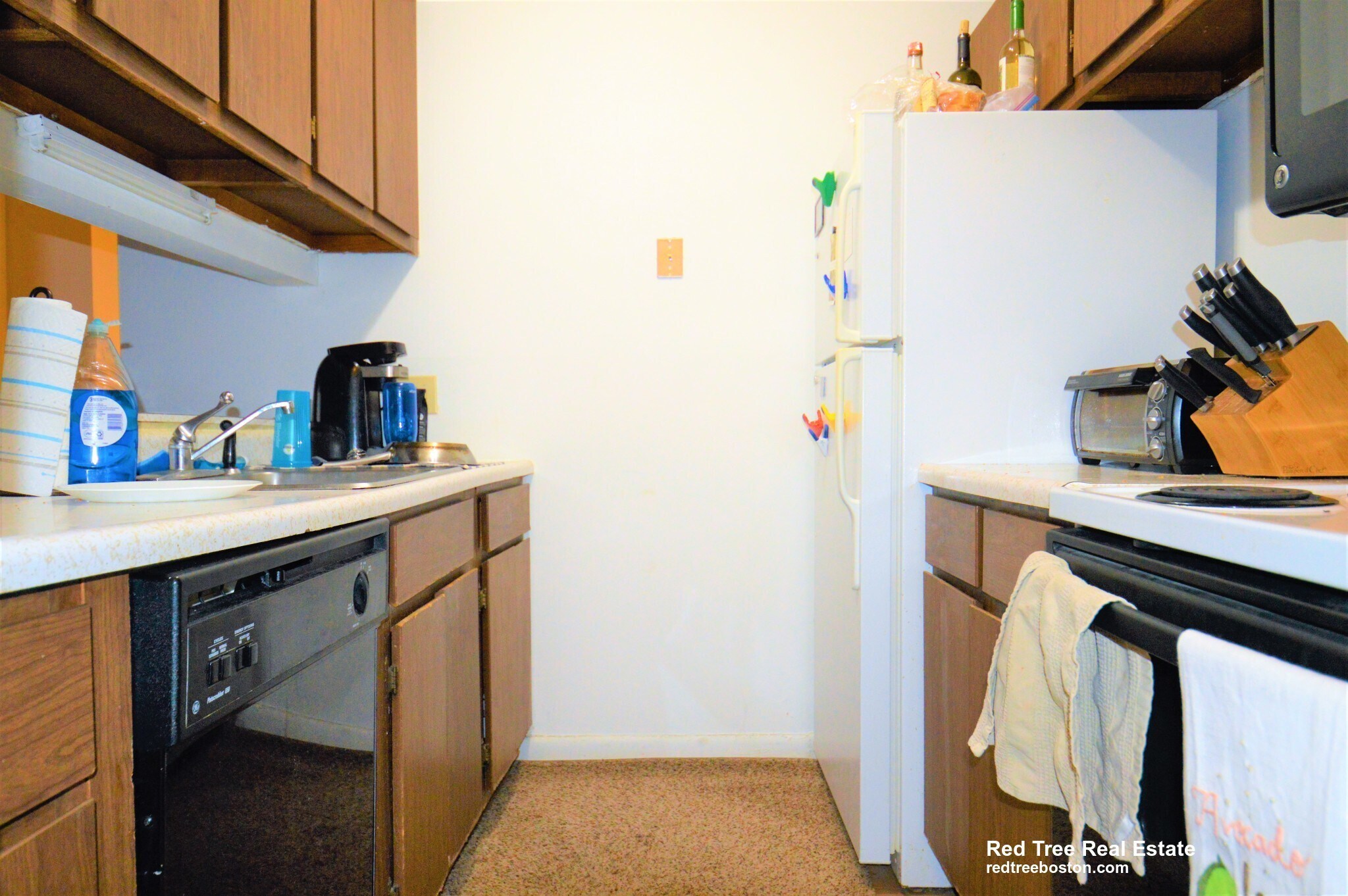 Building Photo - 35 Belmont St