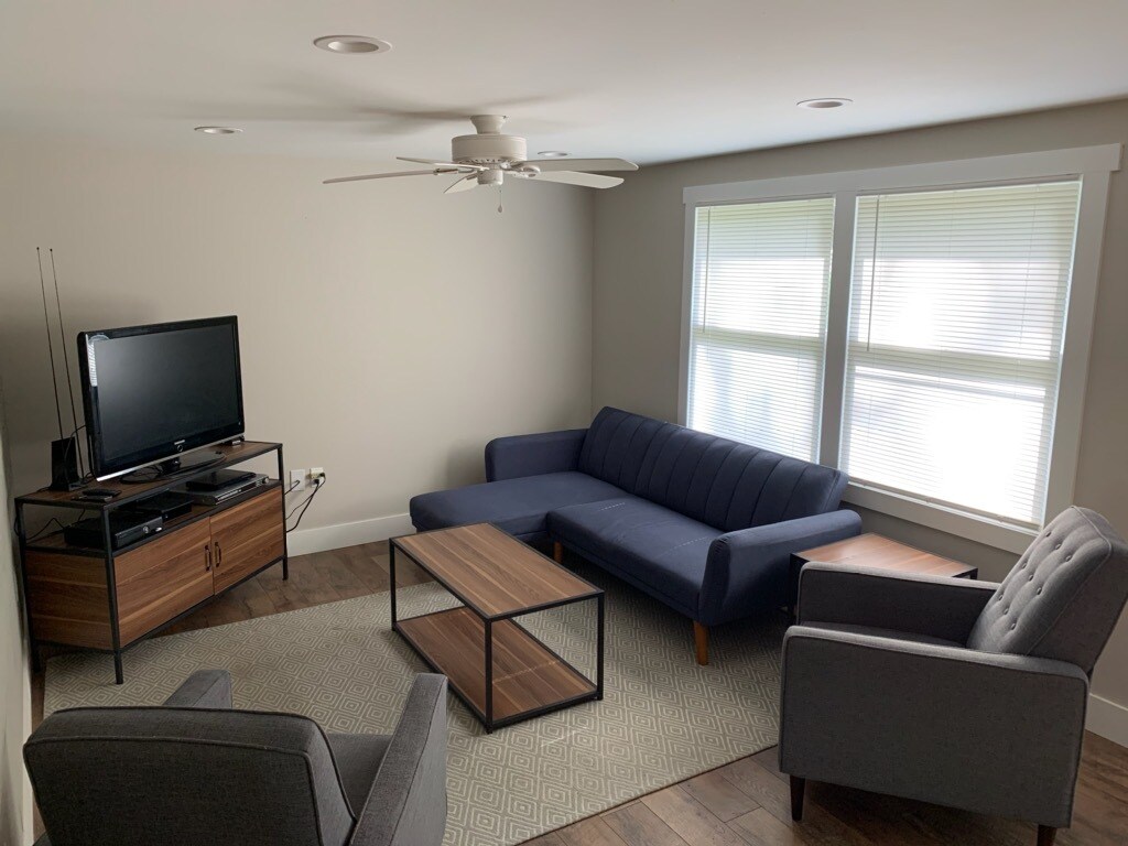 Building Photo - 22 Greeley St