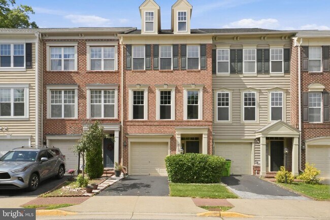 Building Photo - 8133 Dove Cottage Ct