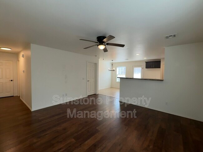 Building Photo - 14681 S Toledo Pl