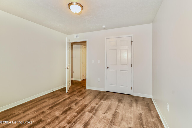 Building Photo - 2821 Rowan St