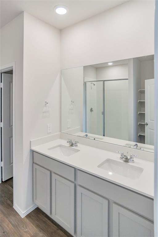 Building Photo - 361 Sandringham Lp