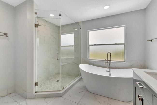 Building Photo - 8895 Sonoma Lake Blvd