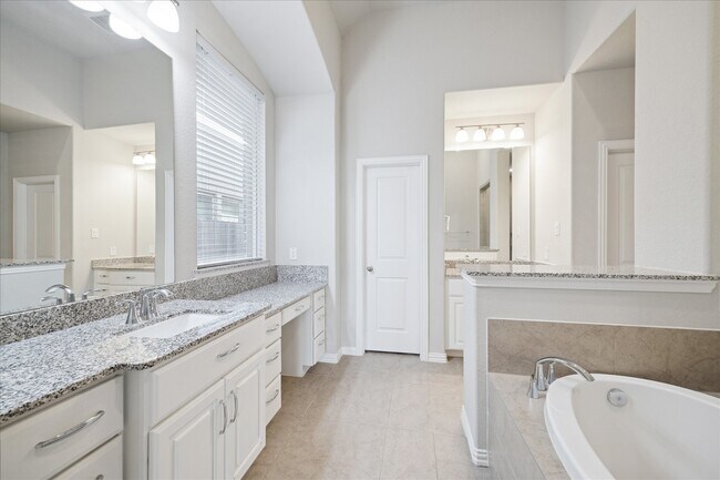 Building Photo - 28418 Asher Falls Ln