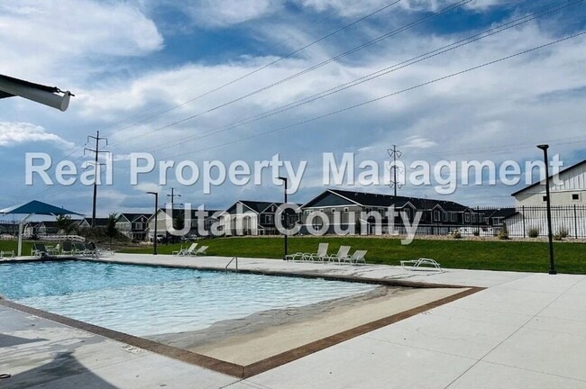 Building Photo - 1322 S 3540 E