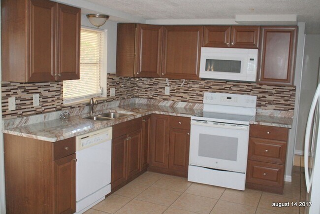 Building Photo - 4516 Irene Loop