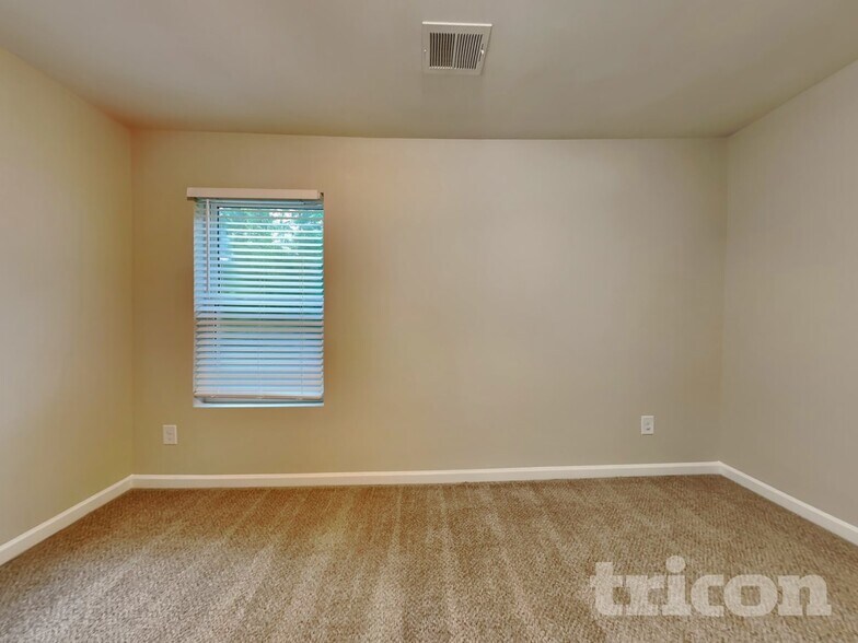 Building Photo - 12019 Jojo Ct