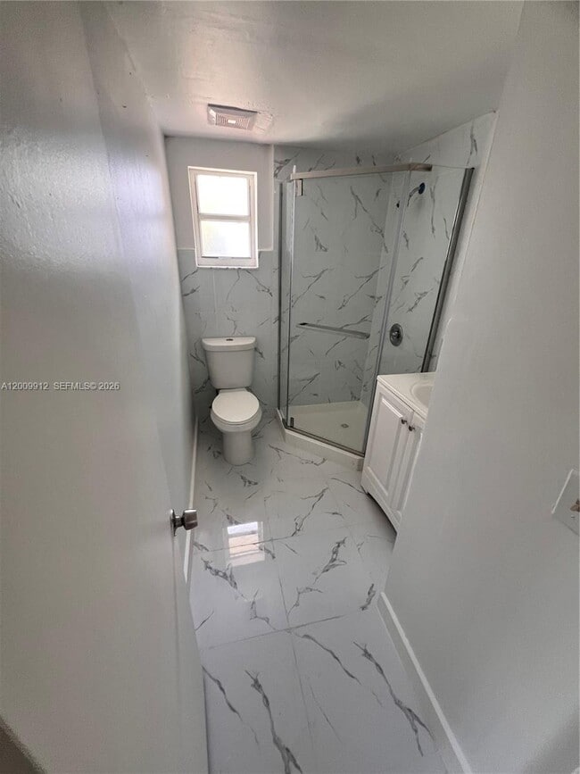 Building Photo - 1329 SW 75th Ave
