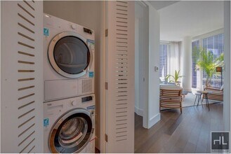 Building Photo - East 44th Street