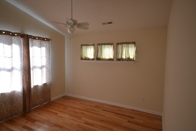 Building Photo - 39B Jacobs Way Dr