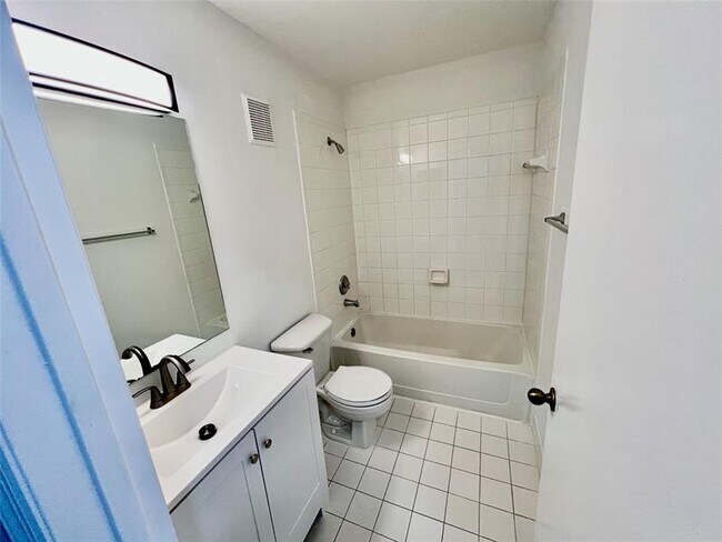 Building Photo - 14156 SW 179th Terrace
