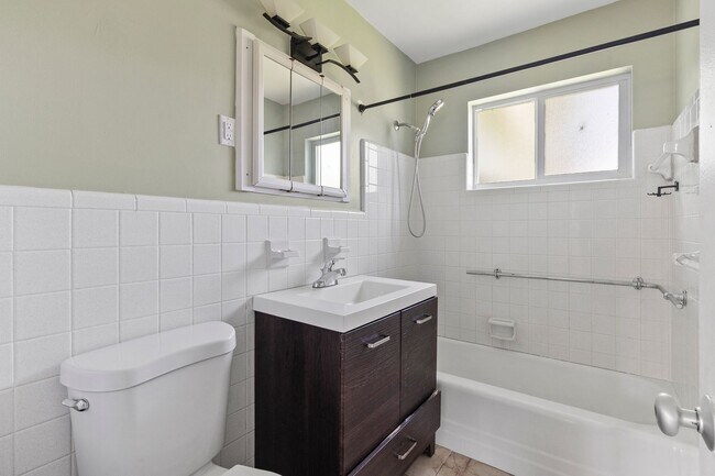 Building Photo - 2596 Starlite Ln