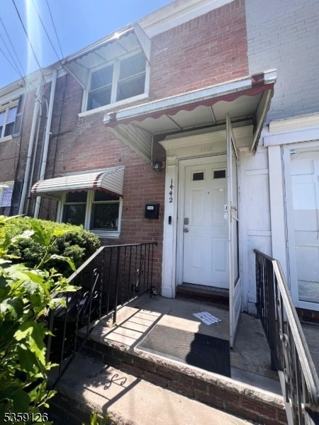 Building Photo - 1442 Liberty Ave
