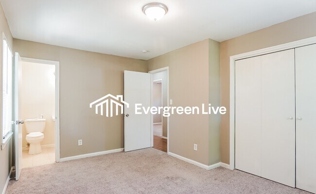 Building Photo - 872 Burning-Tree Trail