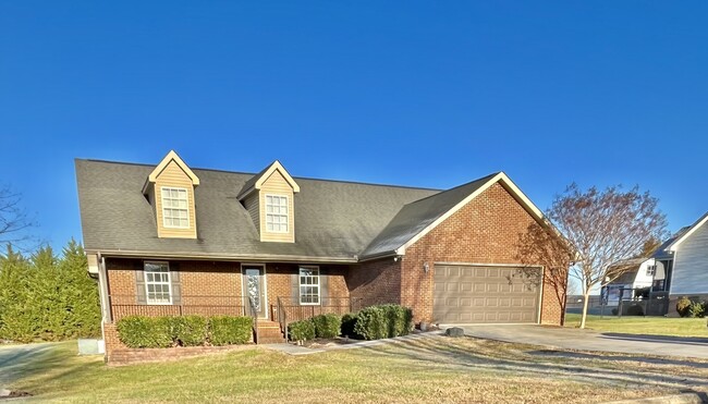 Primary Photo - 1434 Benjamin Blvd