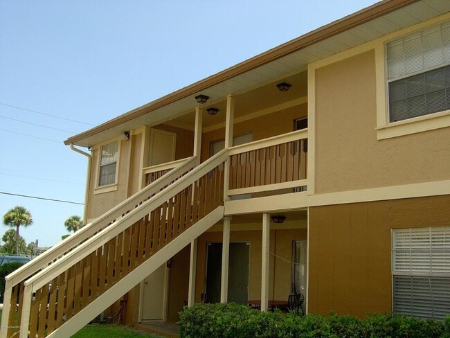 Building Photo - 234 Bristol Ct