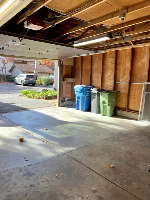 Building Photo - 1540 Candelero Dr