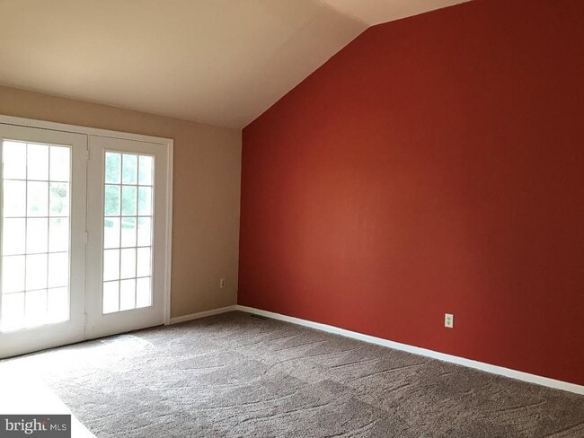 Building Photo - 2 Corwen Terrace W