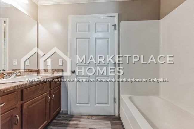 Building Photo - 3560 21st St