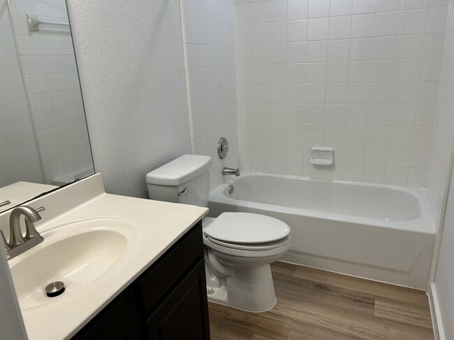 Building Photo - 1506 Cosmos Way