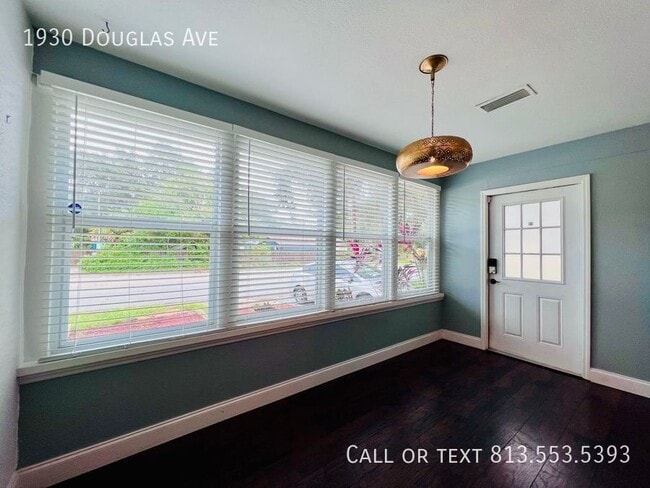 Building Photo - 1930 Douglas Ave