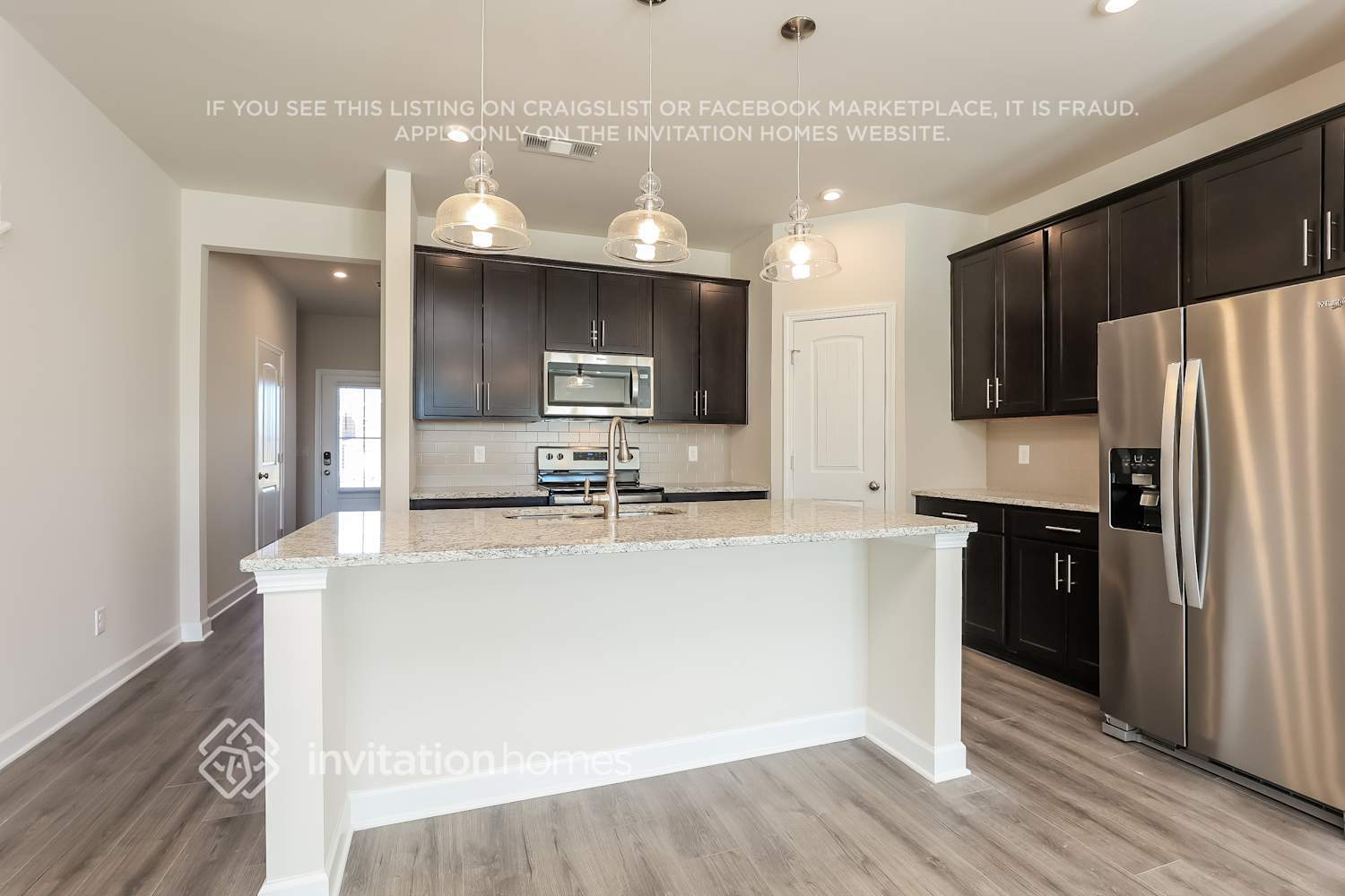 Building Photo - 304 Nessa St