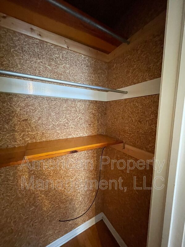 Building Photo - 2644 S Winston Ave