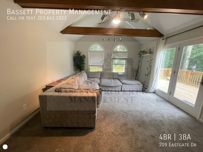 Building Photo - 209 Eastgate Dr