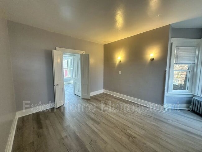 Building Photo - 537 Cumberland St