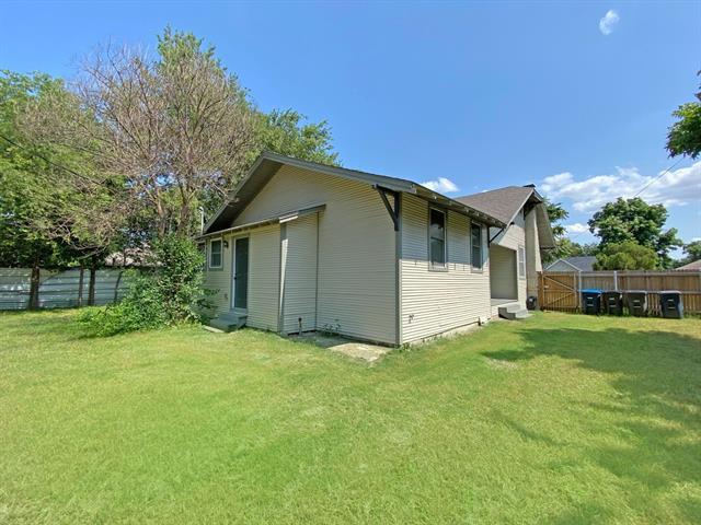 Building Photo - 817 E Mulkey St