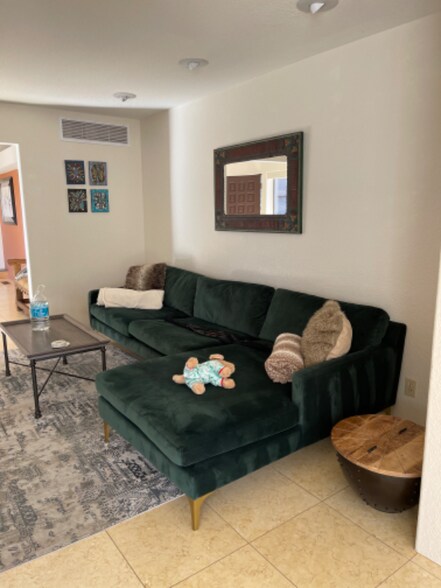 Building Photo - 20 Mission Rd