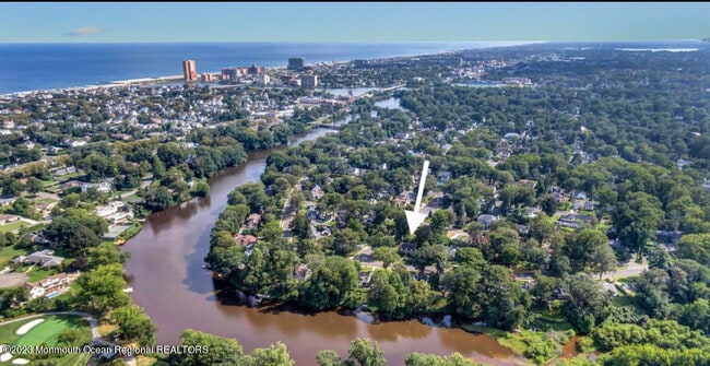 Building Photo - 600 N Edgemere Dr