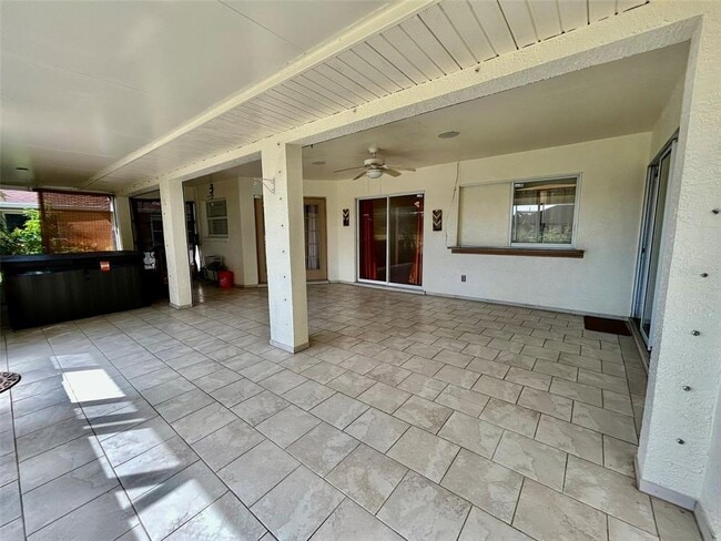 Building Photo - 25145 Mercedes Dr