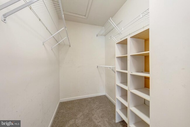 Building Photo - 13961 Gill Brook Ln