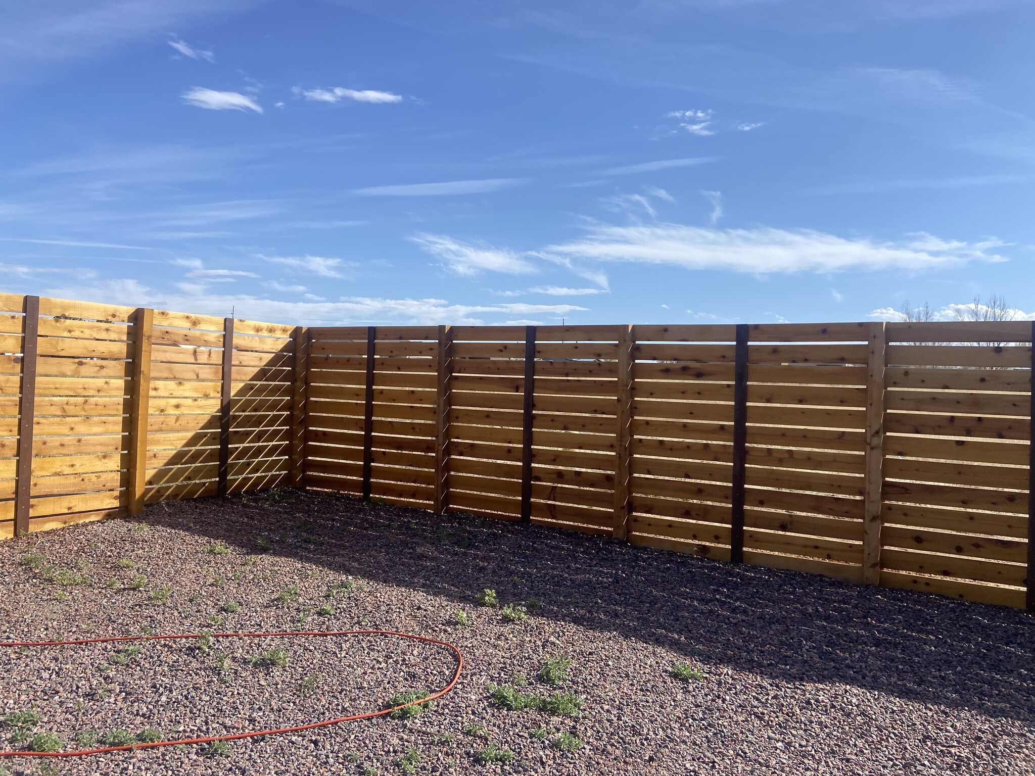 Large zero shaped fenced yard - 744 E Springmont Dr
