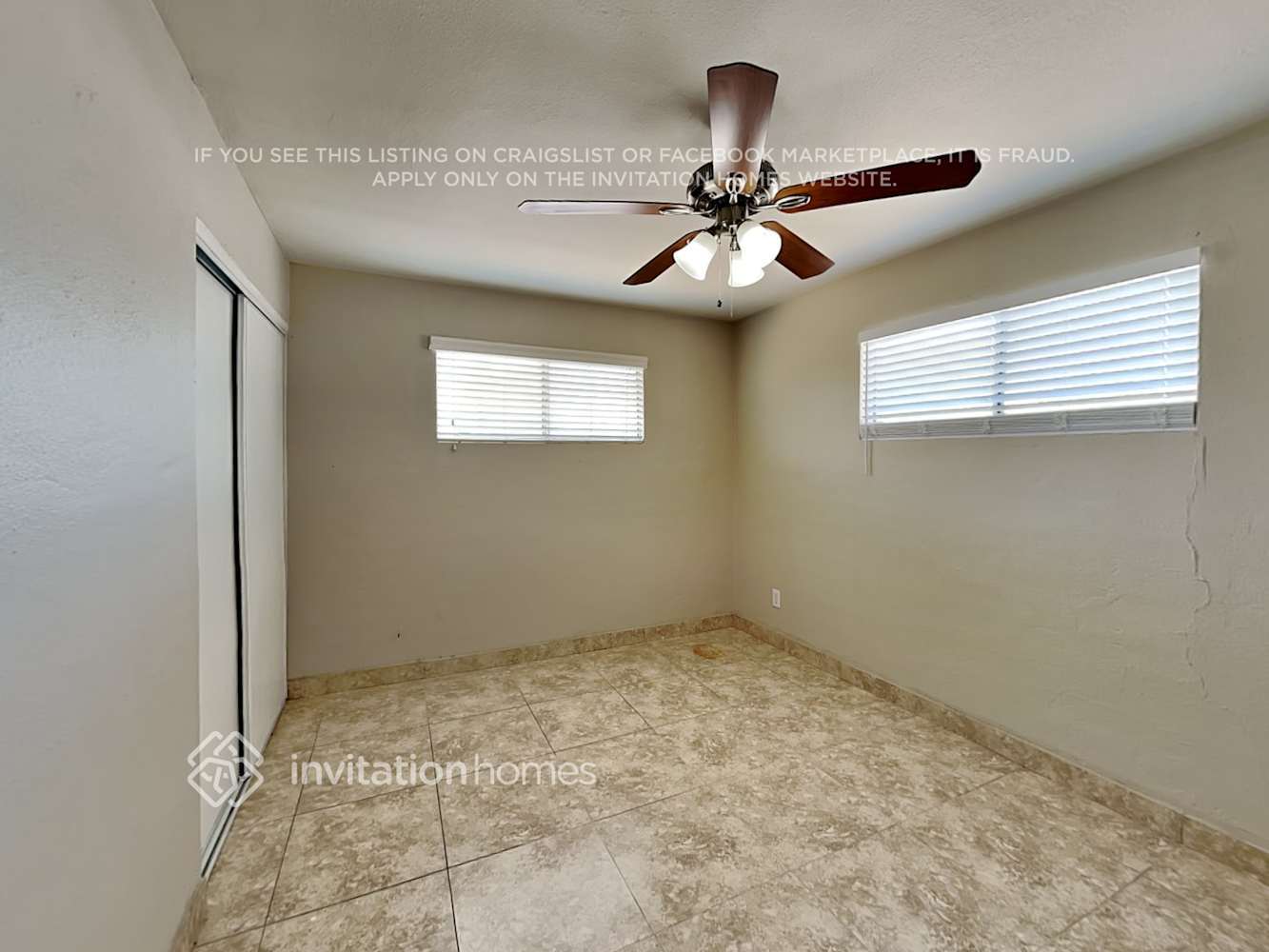 Building Photo - 2211 W Palo Verde Dr