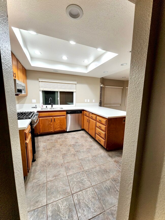 Kitchen - 2823 Bragg St