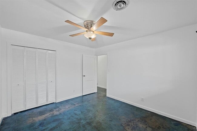Building Photo - 1504 Braes Ridge Dr