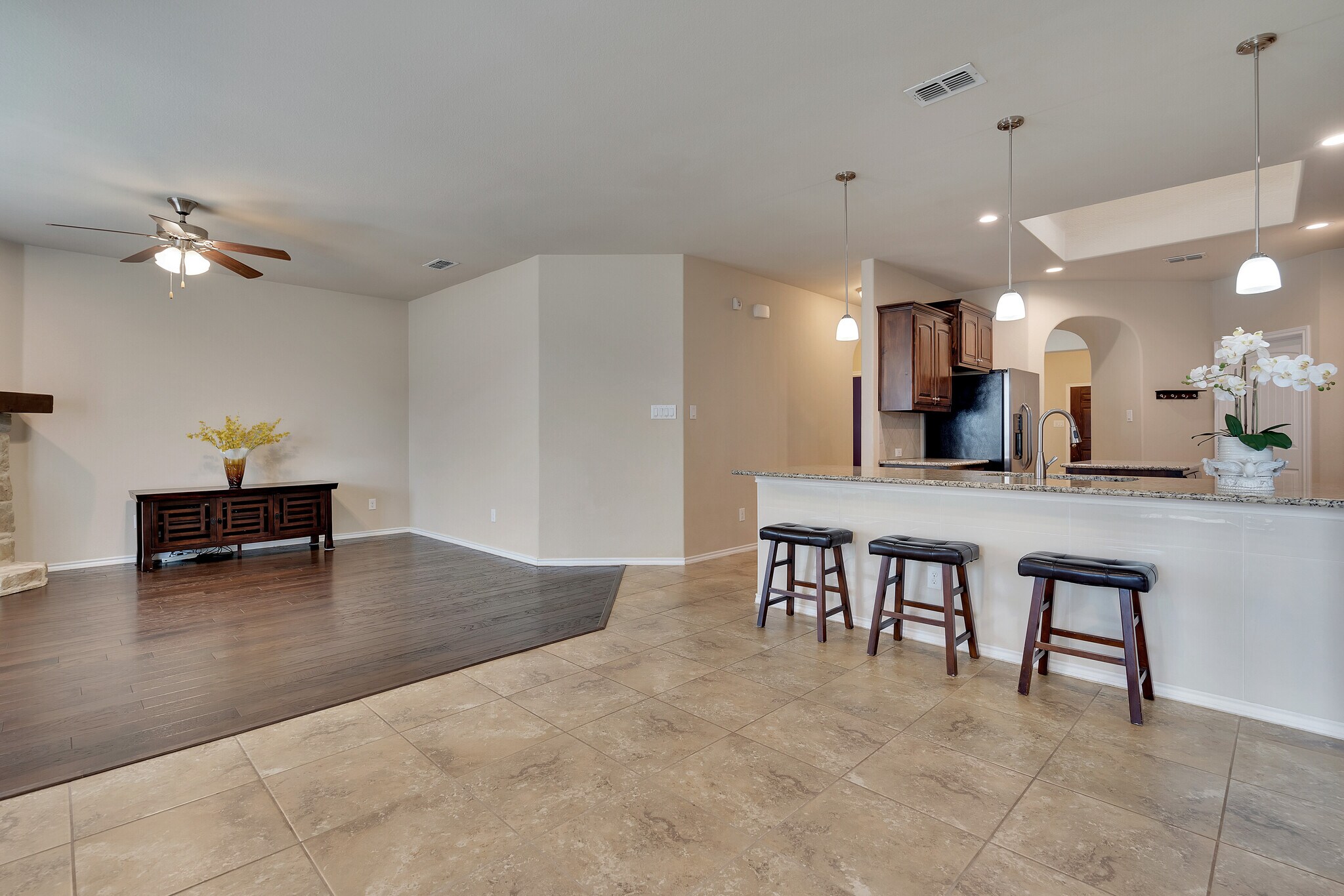 Building Photo - 117 Oakmont Dr