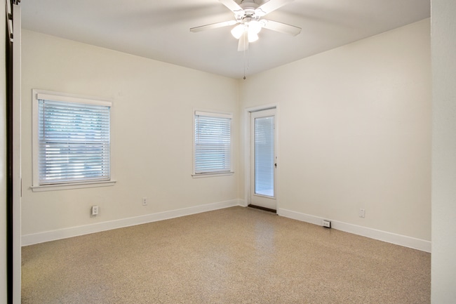 Building Photo - 1647 Lake Ella Dr