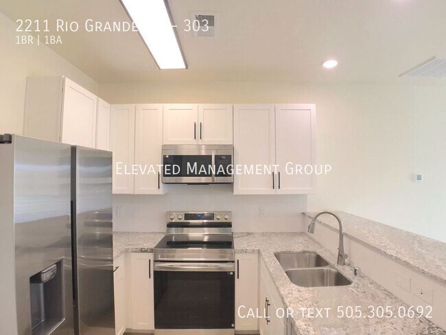 Building Photo - 2211 Rio Grande Blvd NW