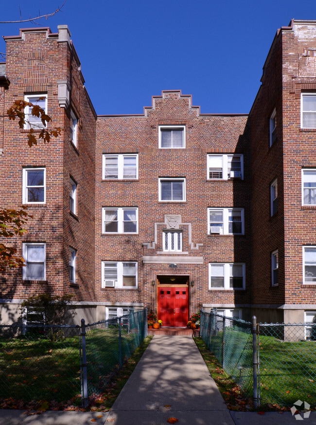 Building Photo - 34 Merritt Ave