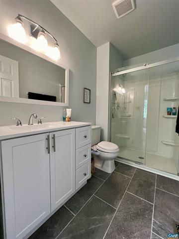 Building Photo - 3210 Gateway Cir