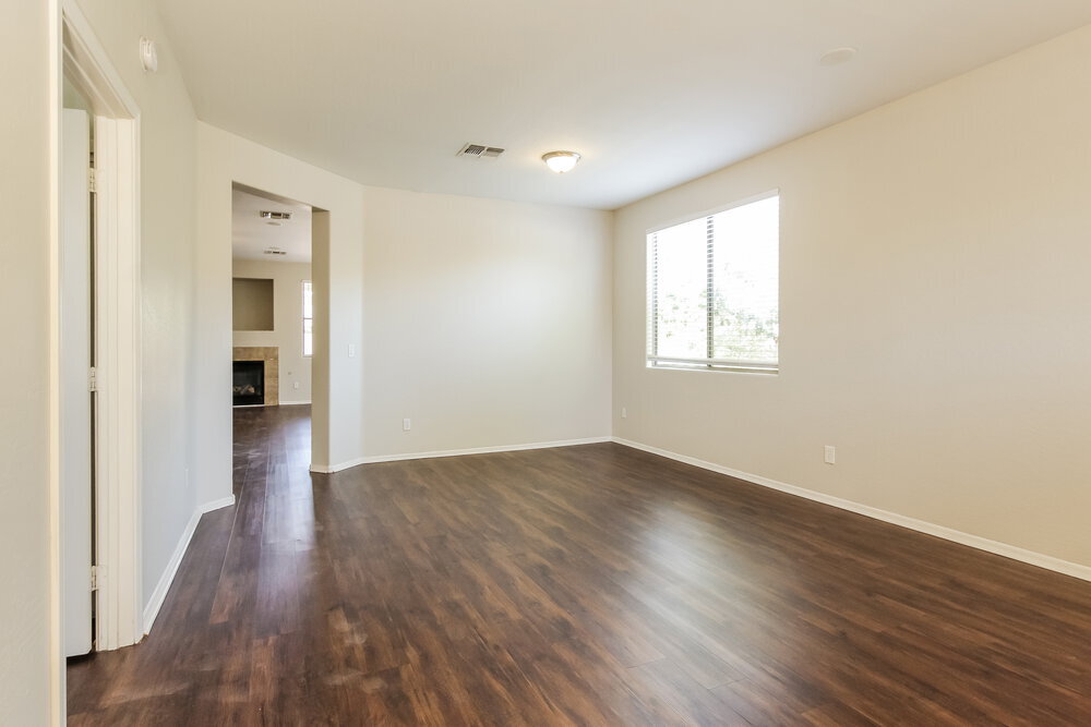 Building Photo - 9506 W Mariposa St