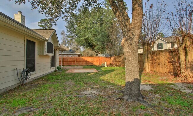 Building Photo - 34 Drifting Shadows Cir