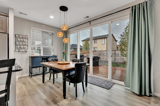Building Photo - Newer Build 3 Bedroom Home In a Beautiful Neighborhood!
