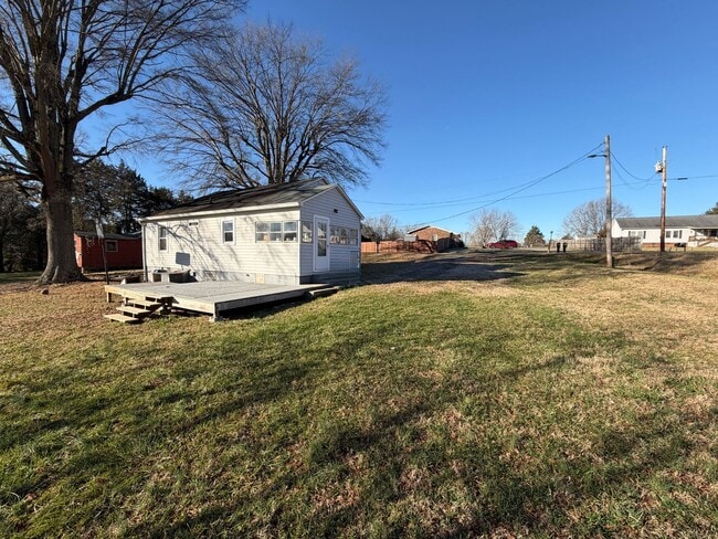 Building Photo - Statesville - Cool Springs - 2BD / 1 BA