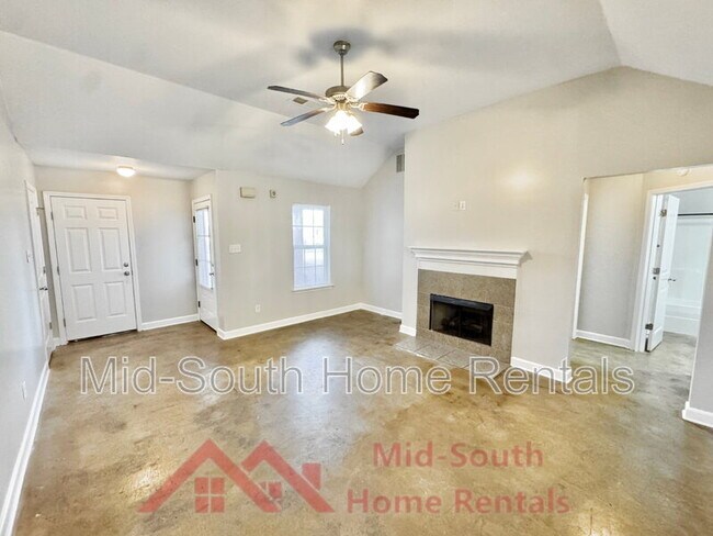 Building Photo - 3915 Jordan View Dr